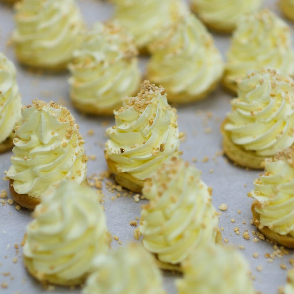 lemon whipped cream pastries